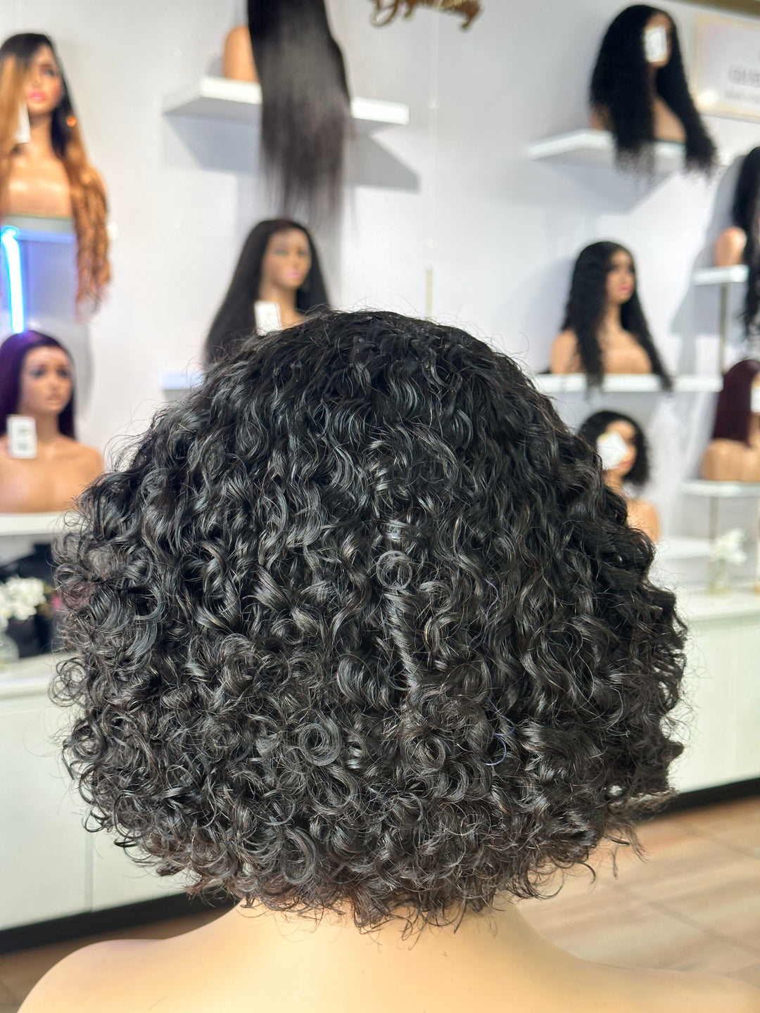 Nia Curly Bob