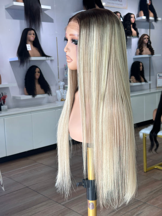 Champagne Ash Luxe Straight HD Wig