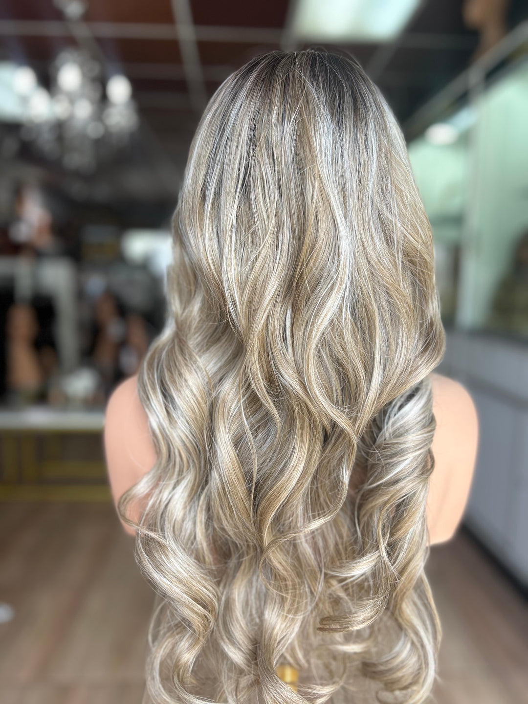 The Alessia – Soft Blonde Waves