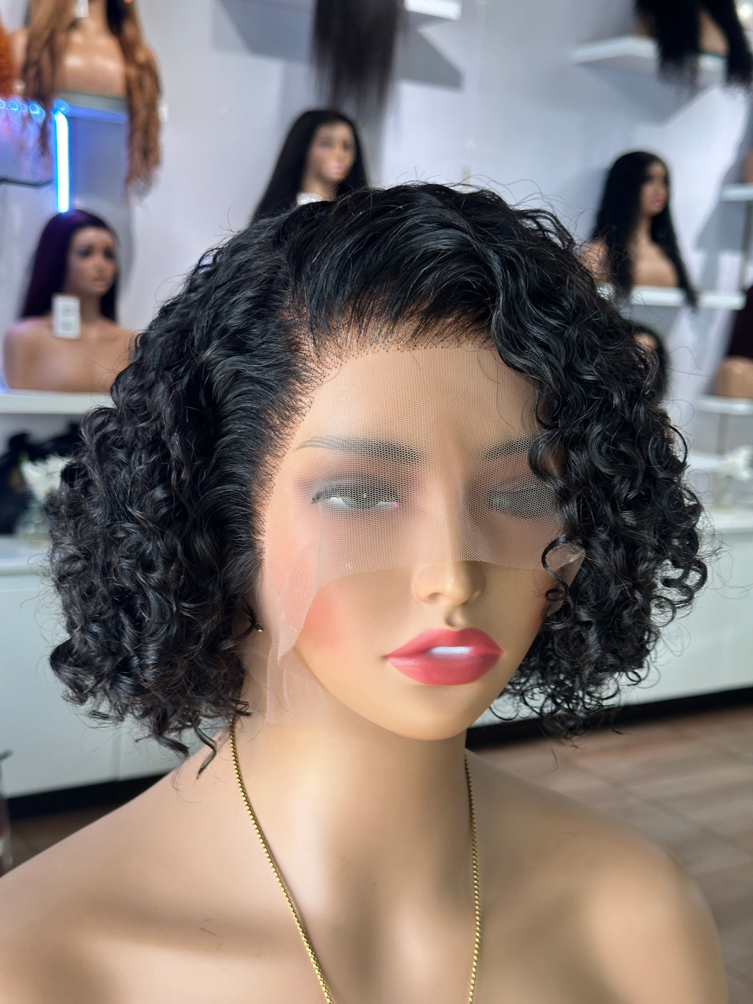 Nia Curly Bob