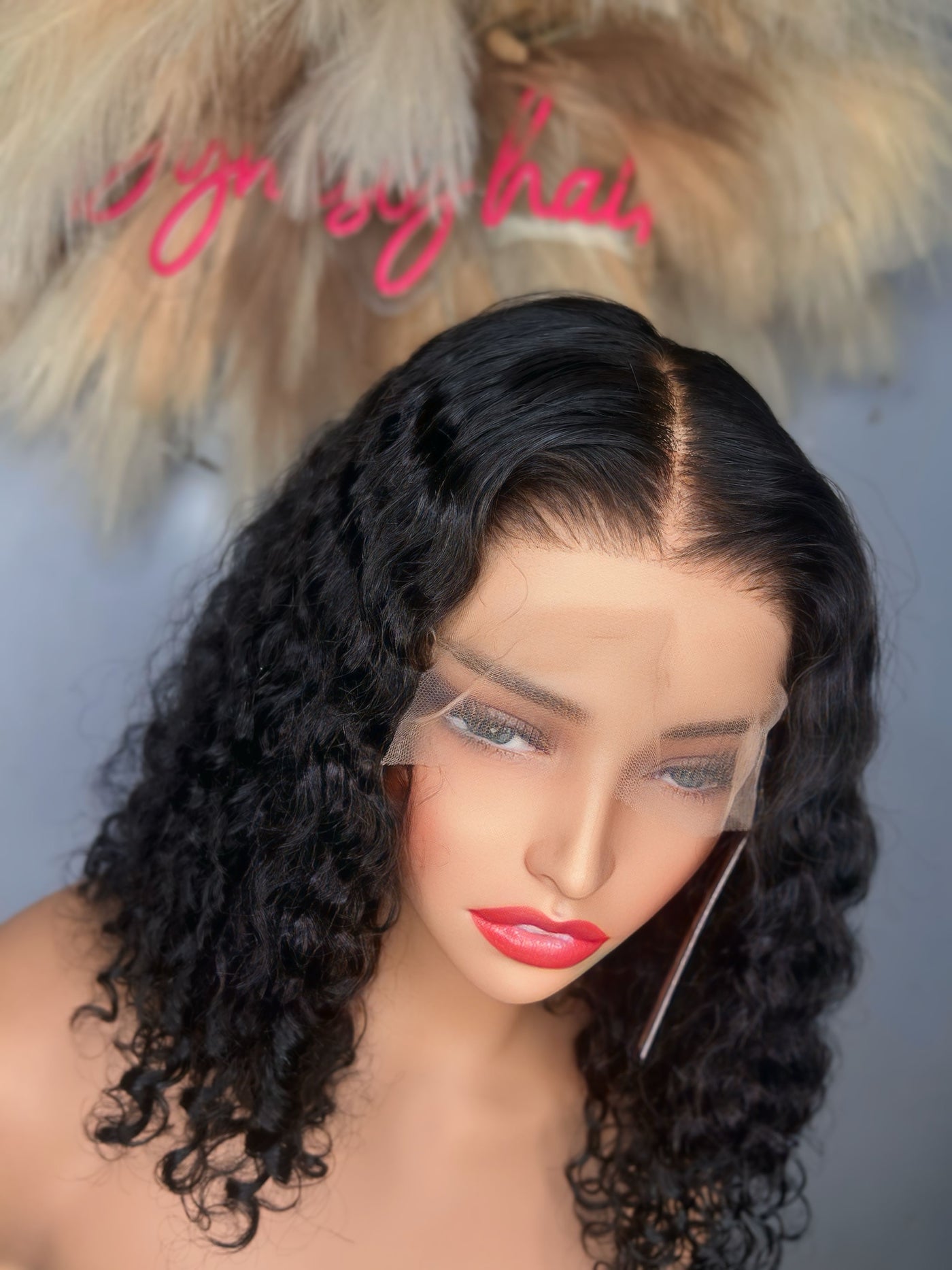 DD curly Sasha 5x5 transparent lace 12”
