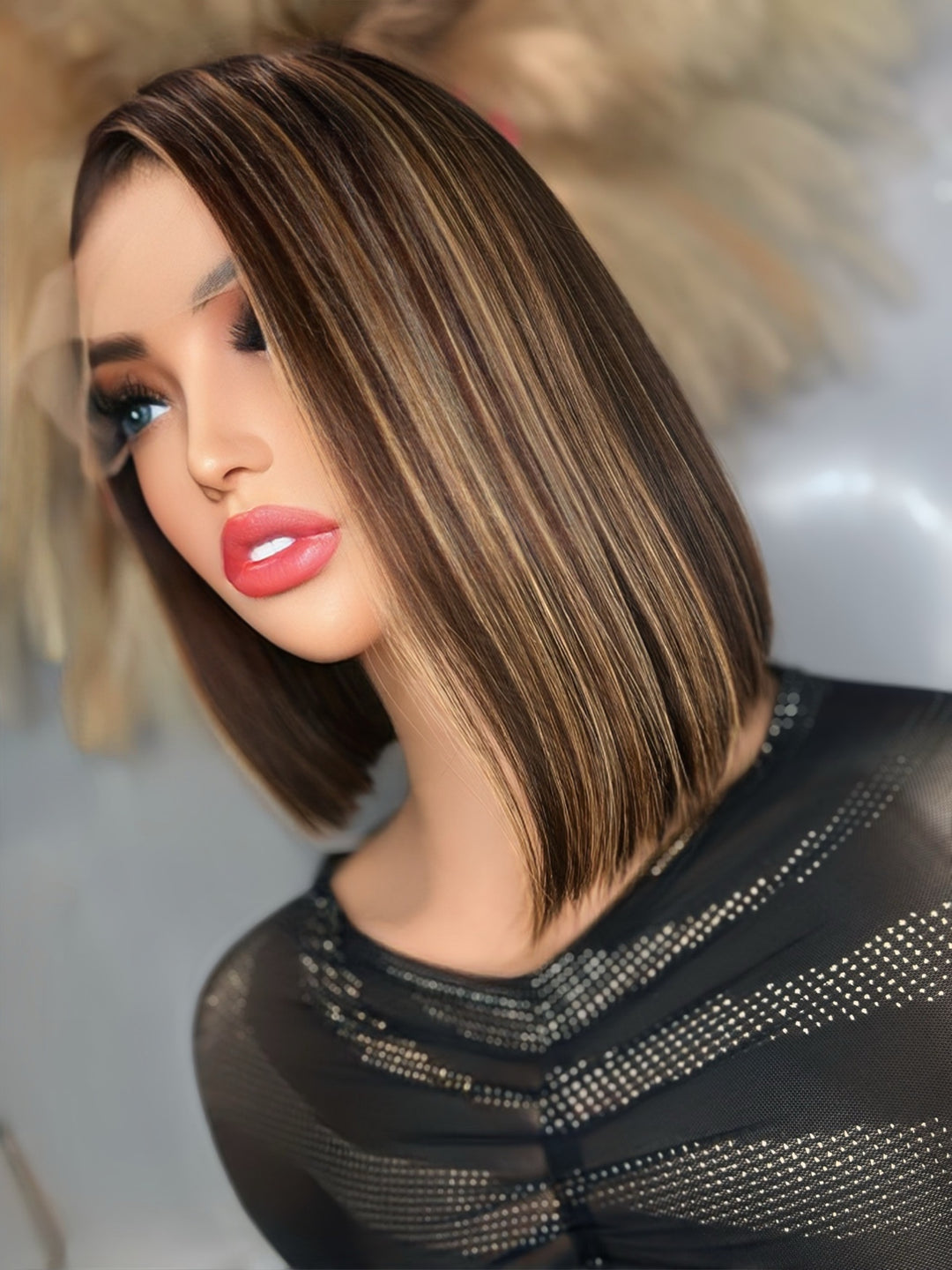 Honey Light Luxe – Highlighted Blunt Cut Bob (HD Lace)